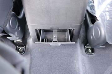 ���� ��½��E5 2018�� ������ 2.4L���� 136���� ���� ����˫��Ƥ��ͼƬ