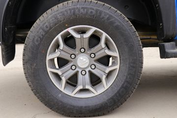 ���� ��½��E5 2018�� ������ 2.4L���� 136���� ���� ����˫��Ƥ��ͼƬ