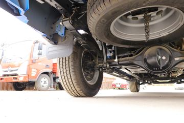 ���� ��½��E5 2018�� ������ 2.4L���� 136���� ���� ����˫��Ƥ��ͼƬ