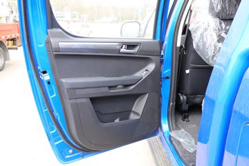 ���� ��½��E5 2018�� ������ 2.4L���� 136���� ���� ����˫��Ƥ��ͼƬ