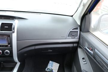 ���� ��½��E5 2018�� ������ 2.4L���� 136���� ���� ����˫��Ƥ��ͼƬ