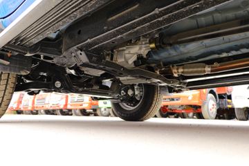 ���� ��½��E5 2018�� ������ 2.4L���� 136���� ���� ����˫��Ƥ��ͼƬ