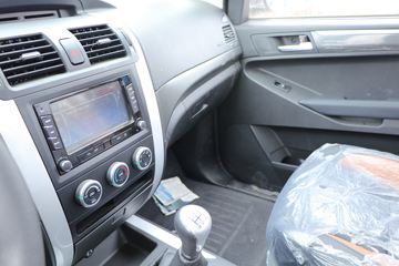 ���� ��½��E5 2018�� ������ 2.4L���� 136���� ���� ����˫��Ƥ��ͼƬ