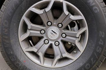 ���� ��½��E5 2018�� ������ 2.4L���� 136���� ���� ����˫��Ƥ��ͼƬ