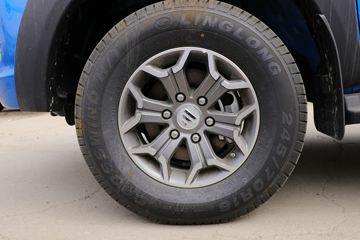 ���� ��½��E5 2018�� ������ 2.4L���� 136���� ���� ����˫��Ƥ��ͼƬ