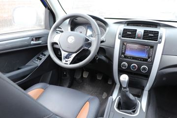 ���� ��½��E5 2018�� ������ 2.4L���� 136���� ���� ����˫��Ƥ��ͼƬ