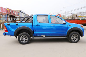 ���� ��½��E5 2018�� ������ 2.4L���� 136���� ���� ����˫��Ƥ��ͼƬ