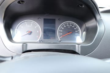 ���� ��½��E5 2018�� ������ 2.4L���� 136���� ���� ����˫��Ƥ��ͼƬ