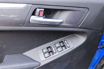 ���� ��½��E5 2018�� ������ 2.4L���� 136���� ���� ����˫��Ƥ��ͼƬ