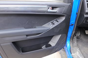 ���� ��½��E5 2018�� ������ 2.4L���� 136���� ���� ����˫��Ƥ��ͼƬ