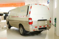 厦门金龙 金威 2019款 110马力 2-5座 2.0L汽油厢货封闭货车(国五)