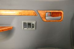 厦门金龙 金威 2019款 110马力 2-5座 2.0L汽油厢货封闭货车(国五)