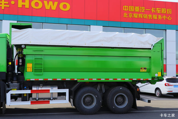 �й����� HOWO�ؿ� 440���� 6X4 6.8����ж��(ZZ