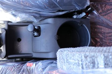 һ����� J6L�п� 220���� 4X2 8����ʽ�ػ���(����)(CA5160XXYP62K1L5E6)ͼƬ