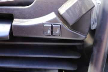 һ����� J6L�п� 220���� 4X2 8����ʽ�ػ���(����)(CA5160XXYP62K1L5E6)ͼƬ