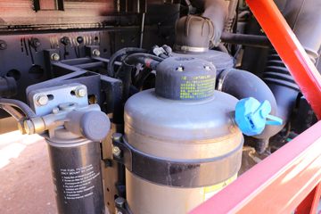 һ����� J6L�п� 220���� 4X2 8����ʽ�ػ���(����)(CA5160XXYP62K1L5E6)ͼƬ