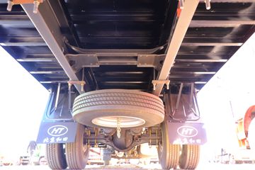 һ����� J6L�п� 220���� 4X2 8����ʽ�ػ���(����)(CA5160XXYP62K1L5E6)ͼƬ