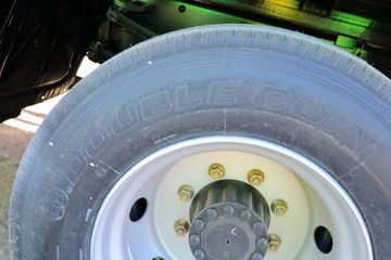 һ����� J6L�п� 220���� 4X2 8����ʽ�ػ���(����)(CA5160XXYP62K1L5E6)ͼƬ