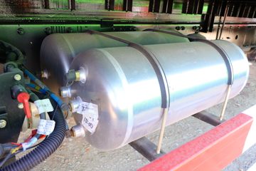 һ����� J6L�п� 220���� 4X2 8����ʽ�ػ���(����)(CA5160XXYP62K1L5E6)ͼƬ