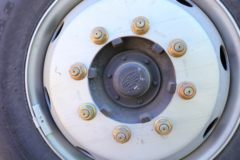 一汽解放 J6L中卡 220马力 4X2 8米厢式载货车(国六)(CA5160XXYP62K1L5E6)