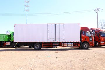 һ����� J6L�п� 220���� 4X2 8����ʽ�ػ���(����)(CA5160XXYP62K1L5E6)ͼƬ