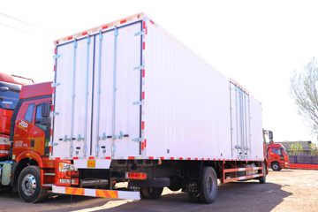 һ����� J6L�п� 220���� 4X2 8����ʽ�ػ���(����)(CA5160XXYP62K1L5E6)ͼƬ