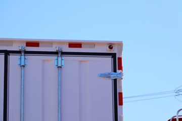 һ����� J6L�п� 220���� 4X2 8����ʽ�ػ���(����)(CA5160XXYP62K1L5E6)ͼƬ