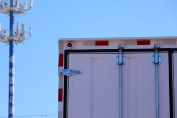 һ����� J6L�п� 220���� 4X2 8����ʽ�ػ���(����)(CA5160XXYP62K1L5E6)ͼƬ