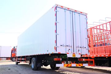 һ����� J6L�п� 220���� 4X2 8����ʽ�ػ���(����)(CA5160XXYP62K1L5E6)ͼƬ