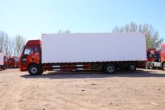 一汽解放 J6L中卡 220马力 4X2 8米厢式载货车(国六)(CA5160XXYP62K1L5E6)