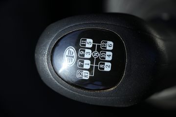 һ����� ��J6P�ؿ� �ʻݰ� 420���� 6X4ǣ����(CA4250P66K24T1A1E5Z)ͼƬ