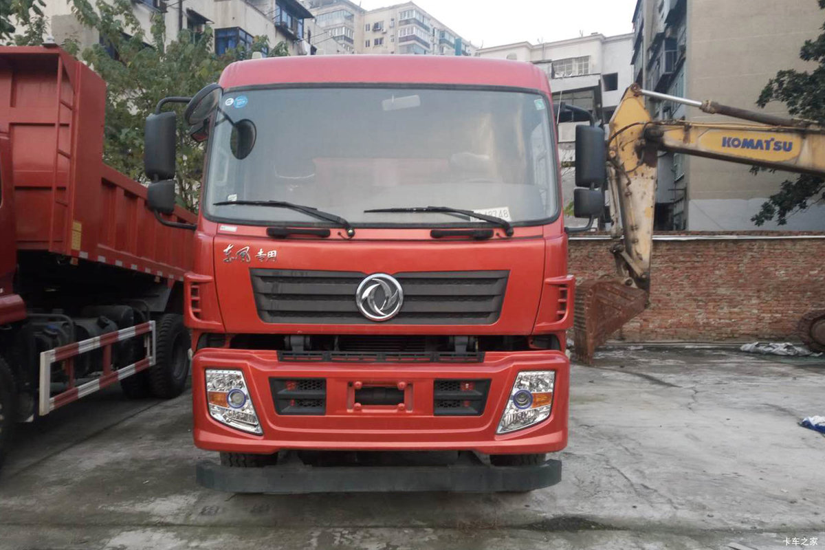 东风新疆 专底系列 210马力 4X2 绿化喷洒车(专威牌)