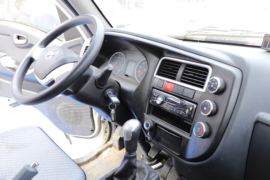 锐航X1&nbsp;冷藏车驾驶室图片