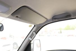 锐航X1&nbsp;冷藏车驾驶室图片