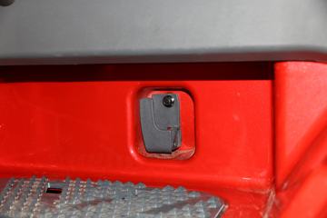 ���� ŷ��EST-A 6ϵ�ؿ� ��Խ�� 560���� 6X4 AMT�Զ���ǣ����(����)ͼƬ