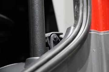 ���� ŷ��EST-A 6ϵ�ؿ� ��Խ�� 560���� 6X4 AMT�Զ���ǣ����(����)ͼƬ