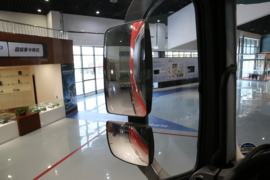 欧曼EST-A&nbsp;牵引车驾驶室                                               图片