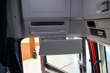 ���� ŷ��EST-A 6ϵ�ؿ� ��Խ�� 560���� 6X4 AMT�Զ���ǣ����(����)ͼƬ