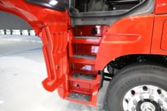 福田 欧曼EST-A 6系重卡 穿越版 560马力 6X4 AMT自动挡牵引车(国六)