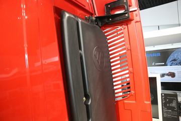 ���� ŷ��EST-A 6ϵ�ؿ� ��Խ�� 560���� 6X4 AMT�Զ���ǣ����(����)ͼƬ