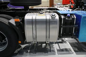 ���� ŷ��EST-A 6ϵ�ؿ� ��Խ�� 560���� 6X4 AMT�Զ���ǣ����(����)ͼƬ