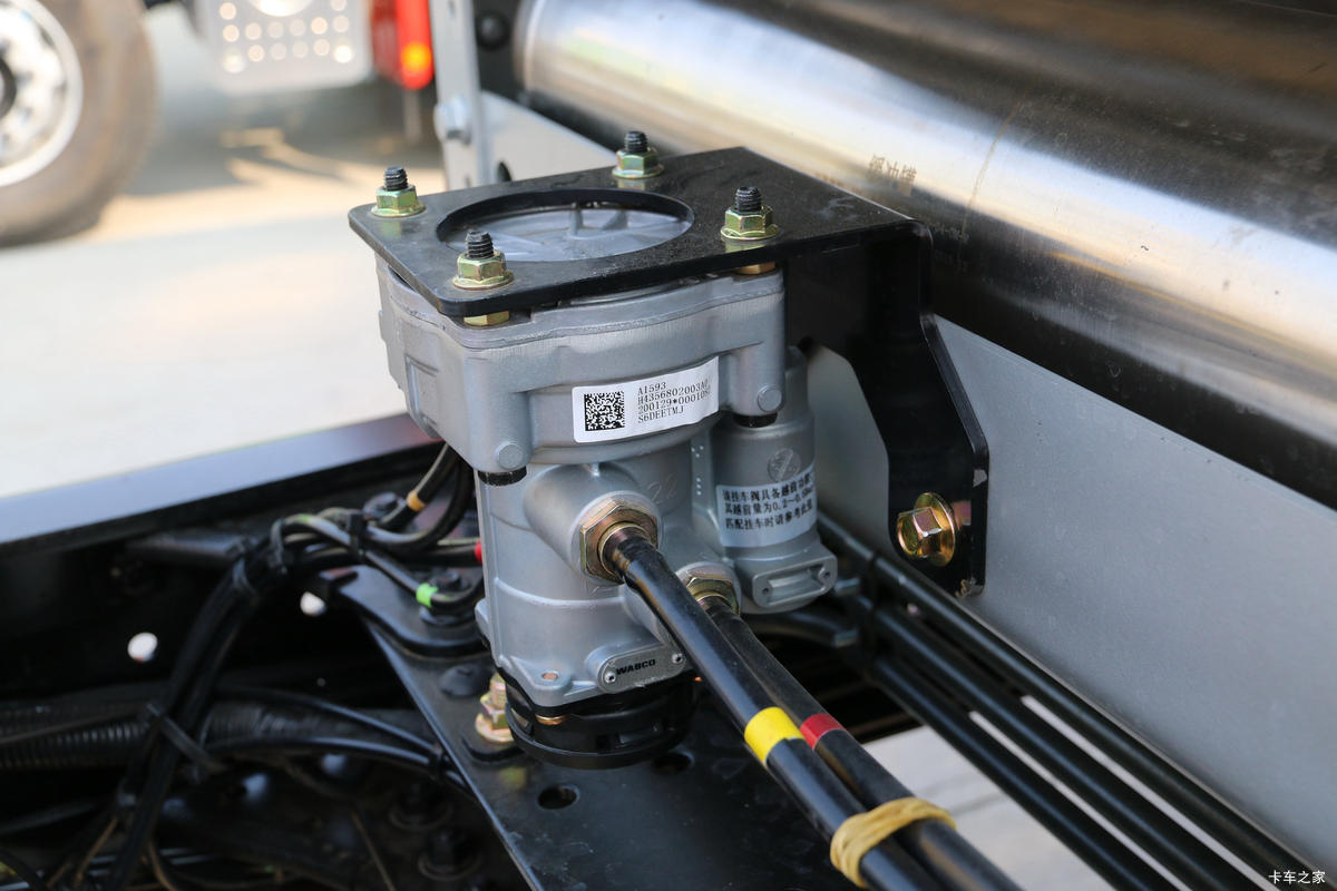  ŷEST 460 6X4 LNGǣ()(BJ4259L6DLL-01)                                                