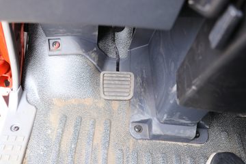 �й�����HOWO ��ϵ 130���� 4.15�׵��������Ῠ(����)ͼƬ