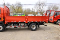 中国重汽HOWO 王系 130马力 4.15米单排栏板轻卡(国六)(ZZ1047F3315F144)