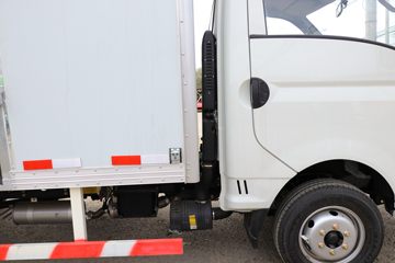  X1 1.5L 113  3.6׵ʽ΢()(KMC5031XXYQ318D6)ͼƬ