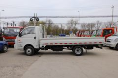 凯马 锐航X1 1.5L 113马力 汽油 3.18米单排栏板微卡(国六)(KMC1031Q318D6)