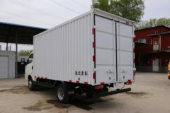 飞碟缔途 GX 1.6L 122马力 汽油 3.95米单排厢式微卡(国六)