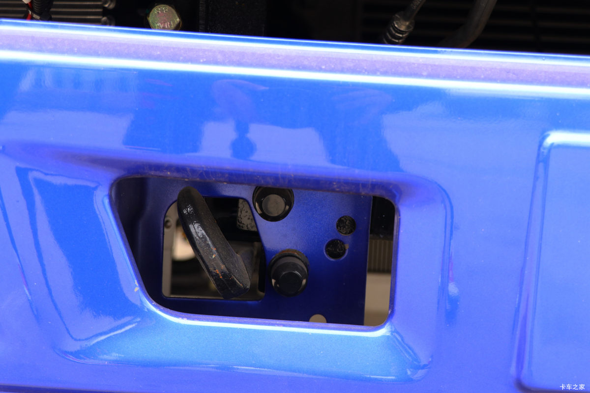 �ƿ�ŷ�� T3ϵ�� С��� 130���� 3.7����ж��(����)(ZB3041JDC2L)���                                                