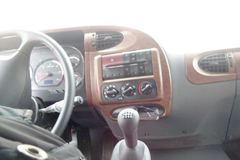 江淮 威铃中卡 158马力 4X2 仓栅式载货车(HFC5161CCYK2R1HT)