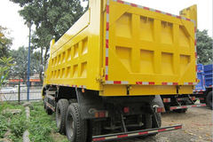 福田 瑞沃TDX 9系 290马力 6X4 6.8米自卸车(BJ3252V6PEC-D2)